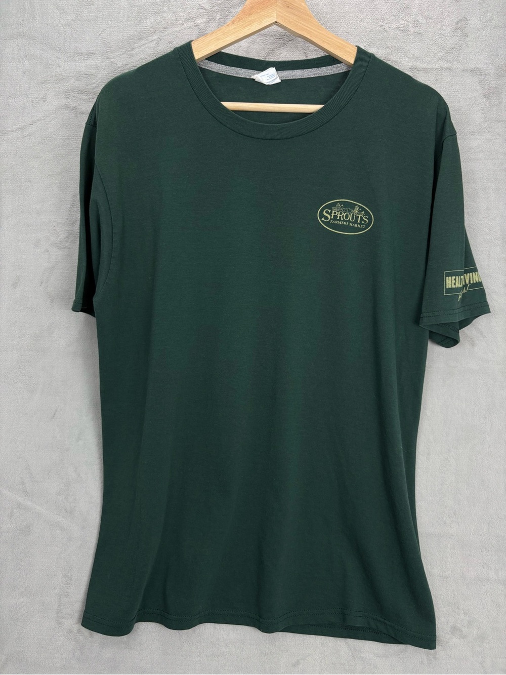 Sprouts Farmers Market Graphic Tee Large Green Lettuce Help Shirt